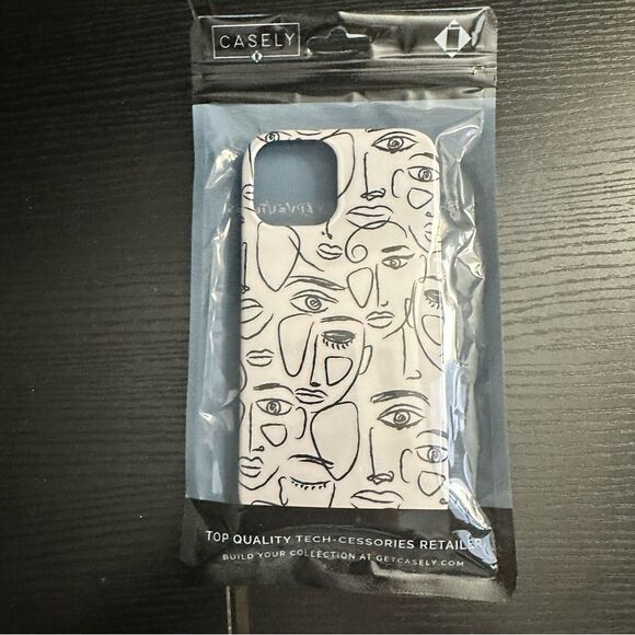 Casley iPhone 12 case bundle! - Picture 3 of 9